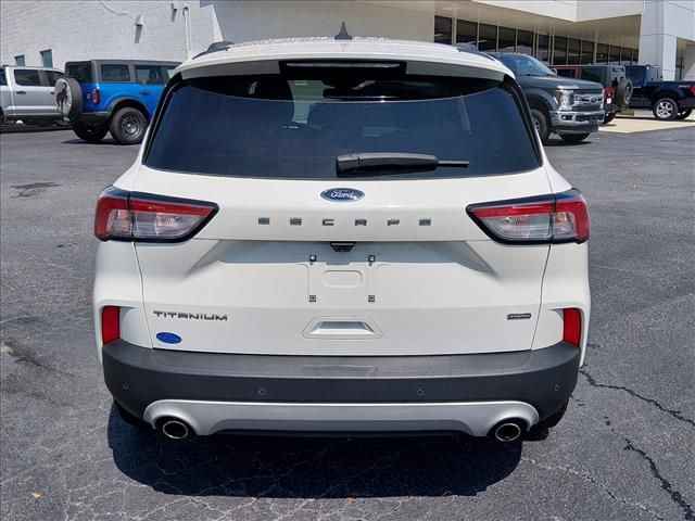 Certified 2022 Ford Escape Titanium FWD image 5
