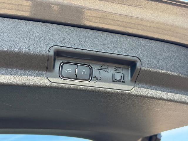 Certified 2023 Ford Explorer XLT w/ Equipment Group 202A image 7