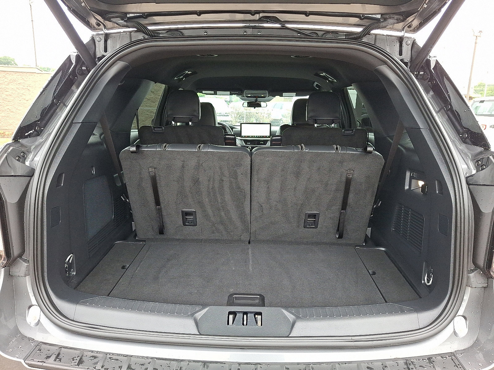 Certified 2025 Ford Explorer ST-Line image 28