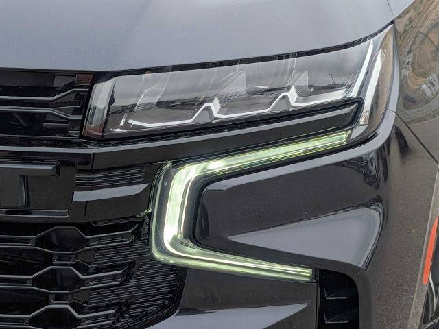 Used 2024 Chevrolet Suburban RST w/ Luxury Package AWD/4WD image 10