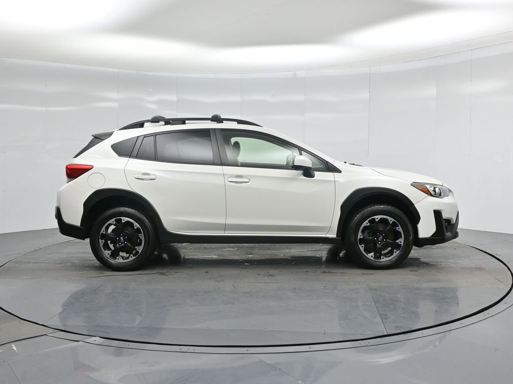 Used 2022 Subaru Crosstrek 2.0i Premium image 11