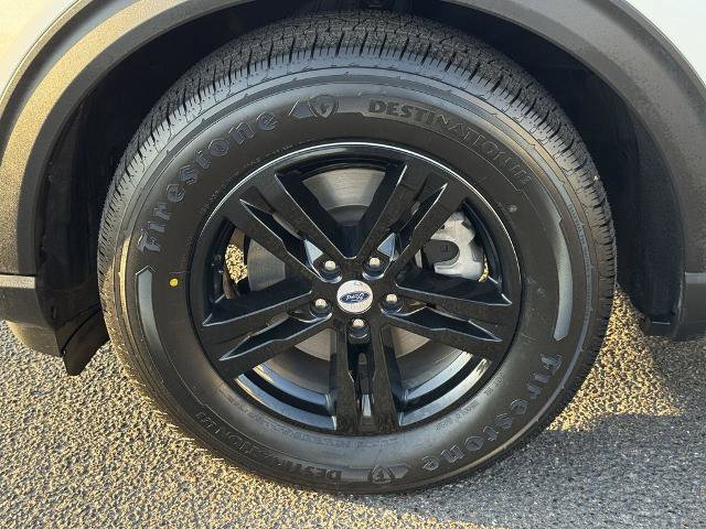 Certified 2024 Ford Explorer XLT w/ Equipment Group 202A image 11