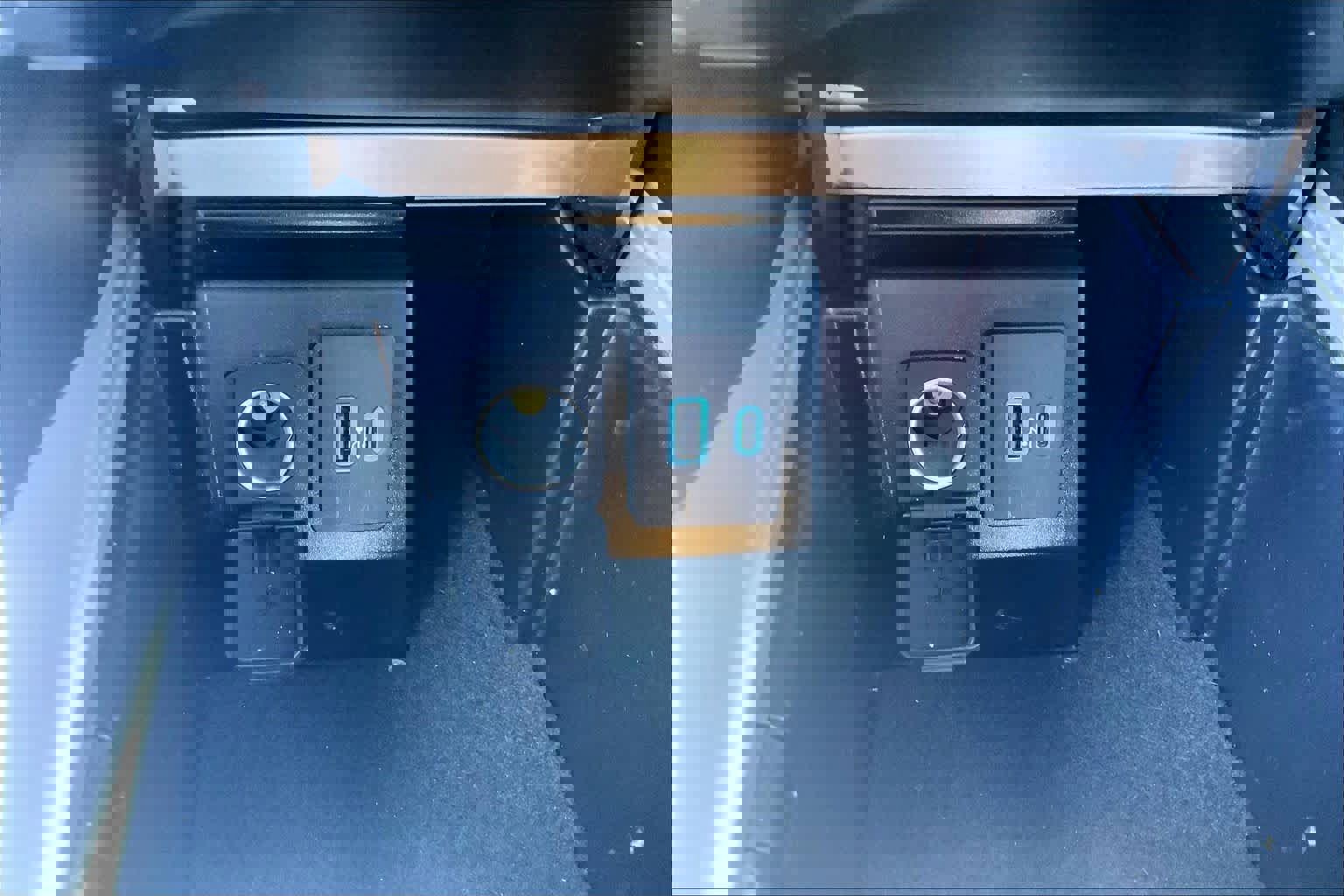 Certified 2023 Ford Explorer XLT w/ Equipment Group 202A image 31