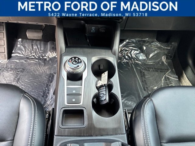 Certified 2023 Ford Escape Platinum AWD/4WD image 16