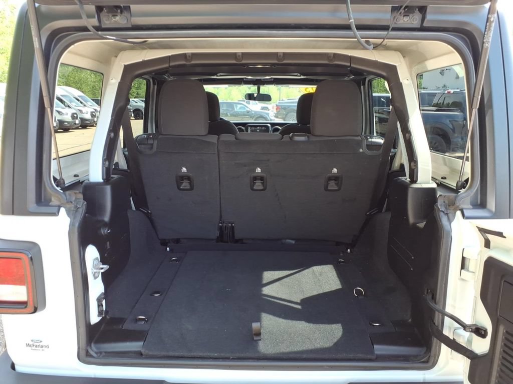 Used 2023 Jeep Wrangler Unlimited Sport AWD/4WD image 13