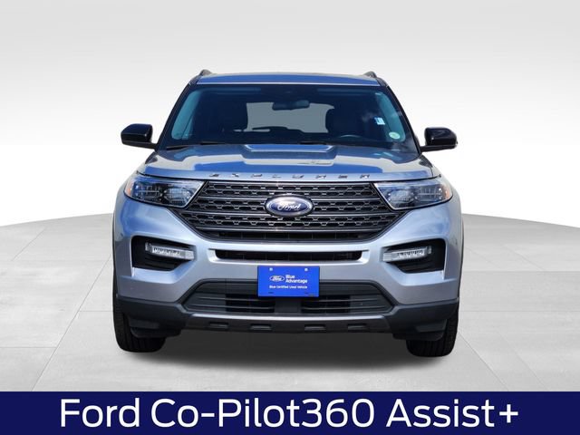 Certified 2023 Ford Explorer XLT w/ Equipment Group 202A AWD/4WD image 3