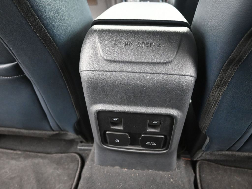 Certified 2022 Ford Bronco Outer Banks w/ Sasquatch Package AWD/4WD image 28