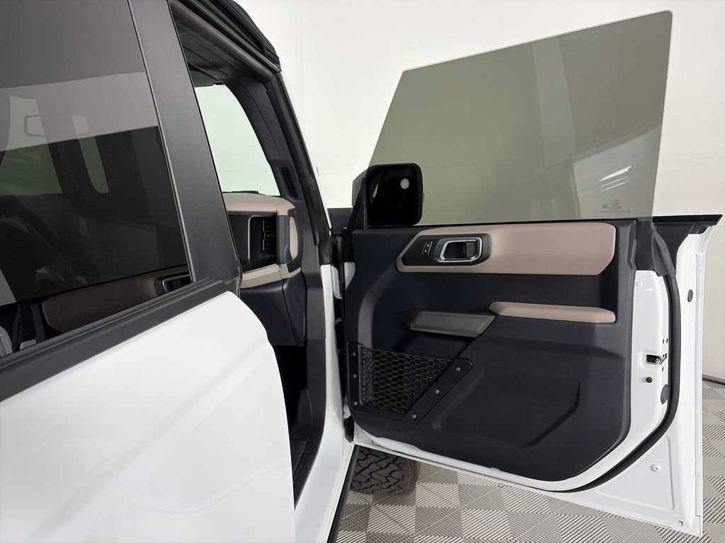 Certified 2022 Ford Bronco Wildtrak AWD/4WD image 33