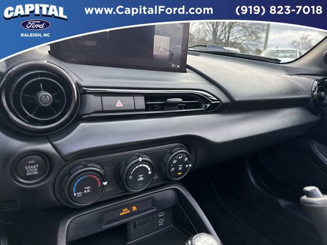 Used 2024 MAZDA MX-5 Miata Sport image 26