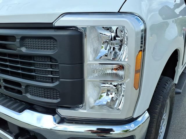 Certified 2024 Ford F350 XL w/ FX4 Off-Road Package AWD/4WD image 17