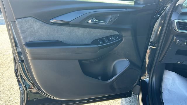 Used 2021 Chevrolet TrailBlazer LT FWD image 16