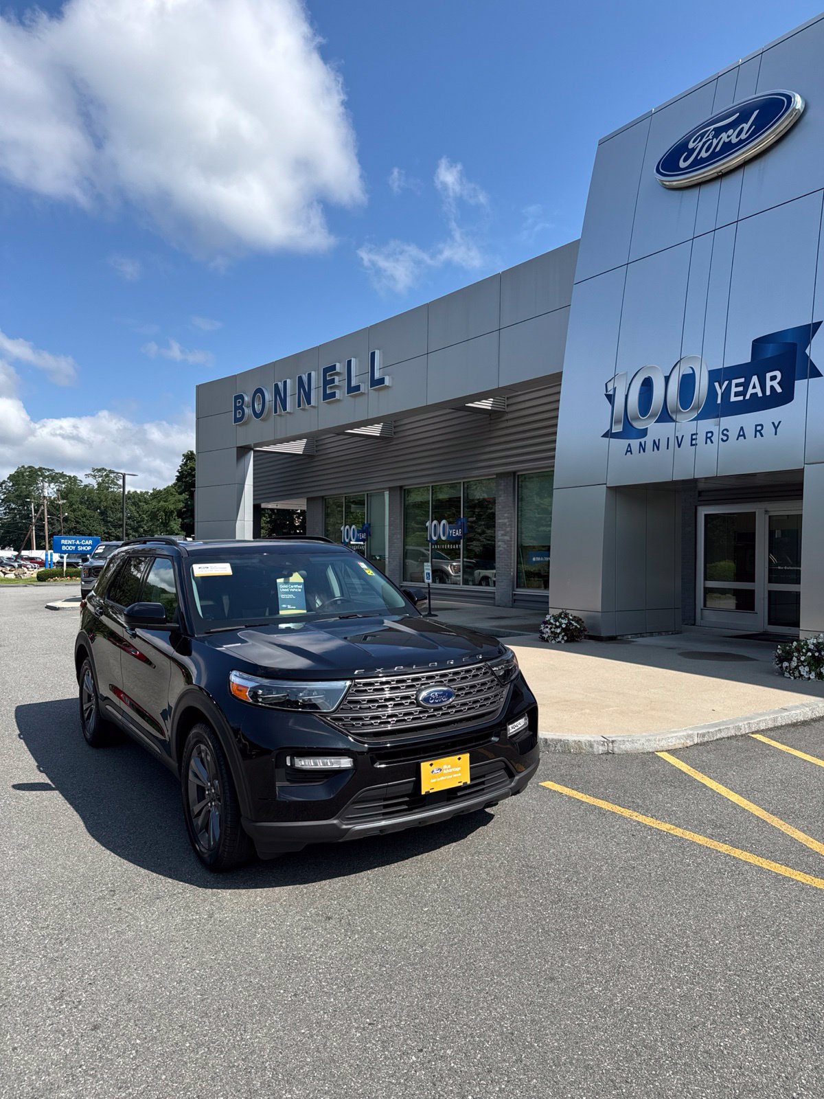 Certified 2023 Ford Explorer XLT w/ Equipment Group 202A