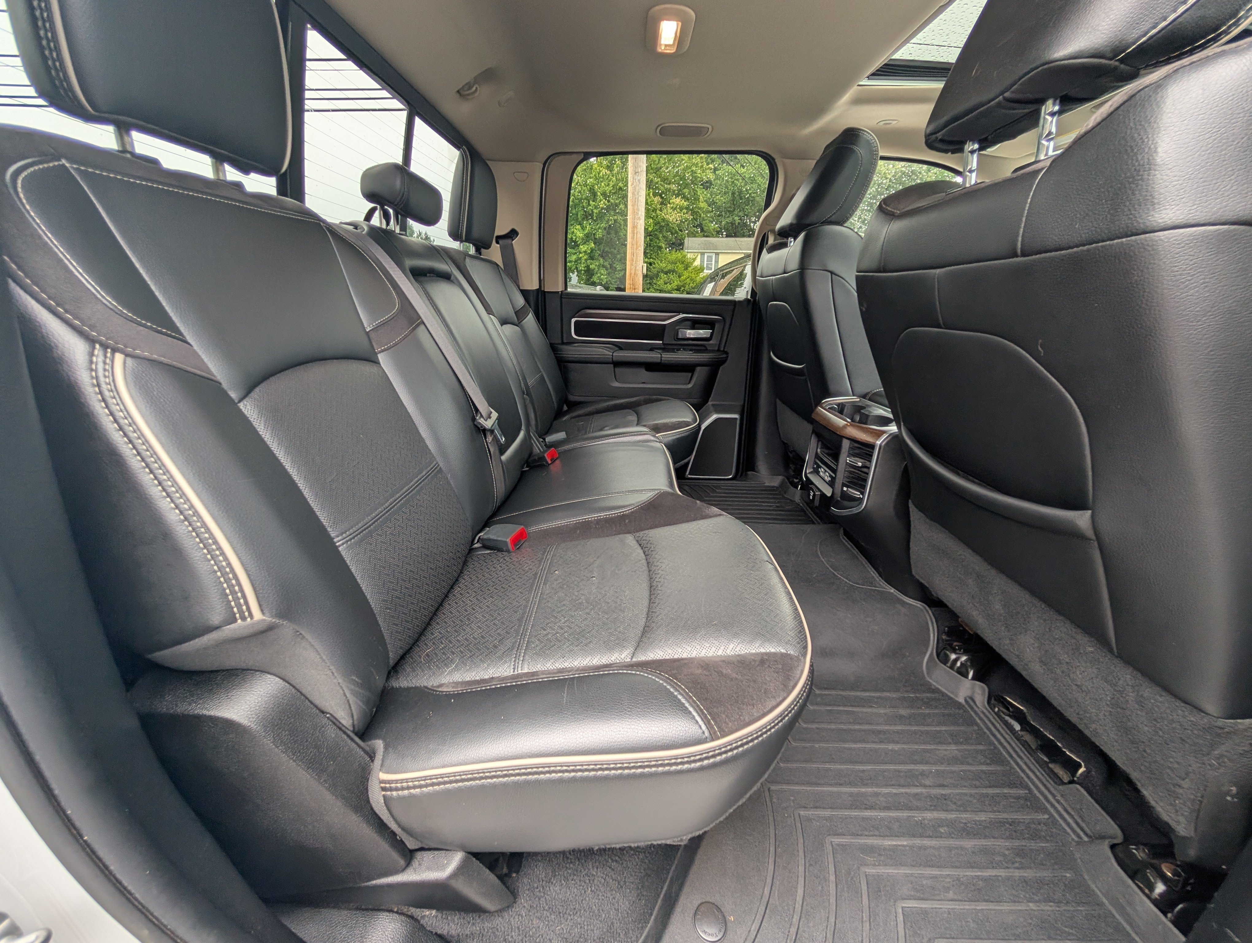 Used 2022 RAM 2500 Laramie AWD/4WD image 13