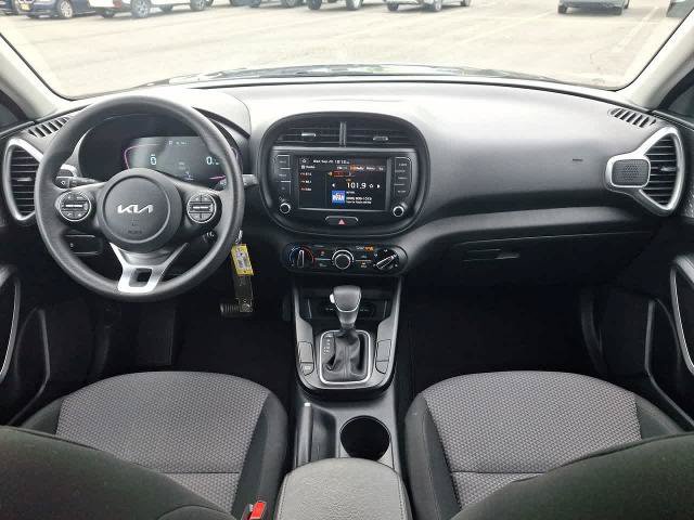 Used 2024 Kia Soul LX w/ Option Group 015 FWD image 10