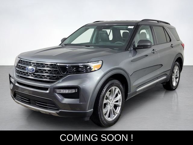 Certified 2022 Ford Explorer XLT w/ Equipment Group 202A image 7