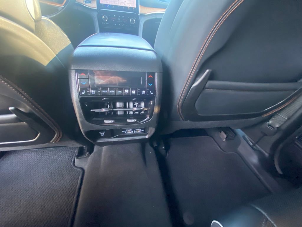 Used 2023 Jeep Grand Cherokee L Summit image 25