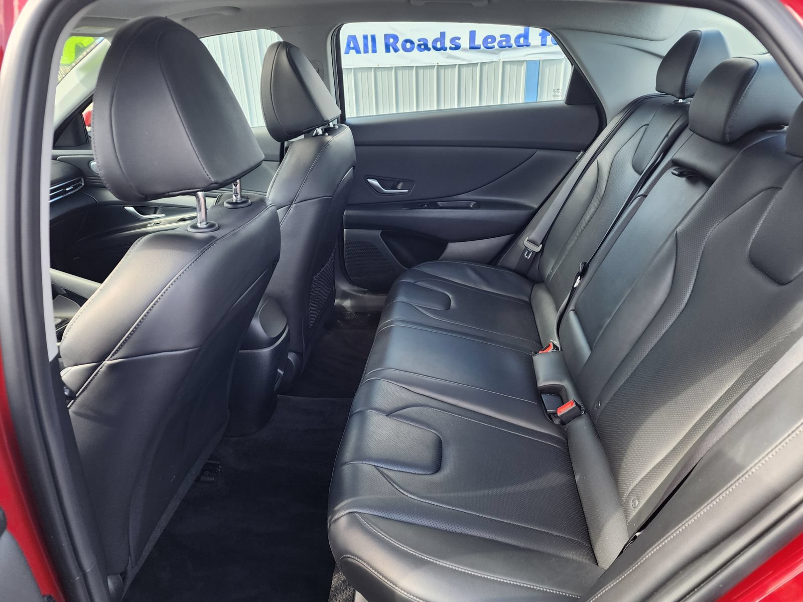 Used 2025 Hyundai Elantra Limited FWD image 20