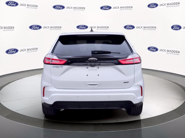 Certified 2024 Ford Edge SE w/ Black Appearance Package AWD/4WD image 4
