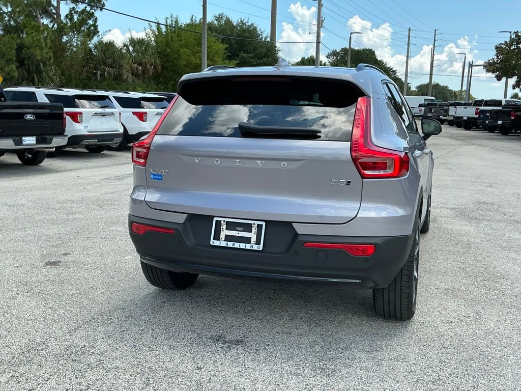 Used 2026 Volvo XC40 B5 Plus AWD/4WD image 9
