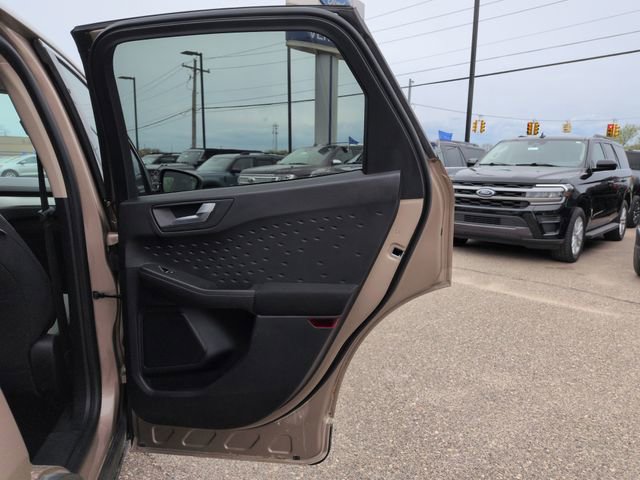 Certified 2020 Ford Escape SE FWD image 25