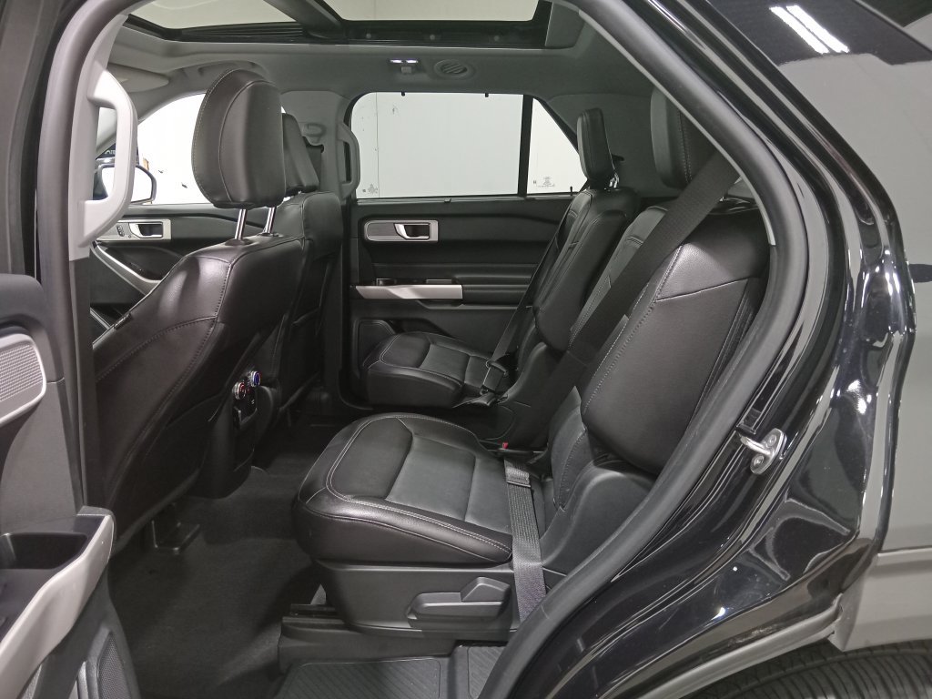Certified 2021 Ford Explorer Limited w/ Equipment Group 301A RWD image 14