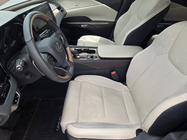 Used 2023 Lexus RX 350 FWD w/ Cold Area Package image 12