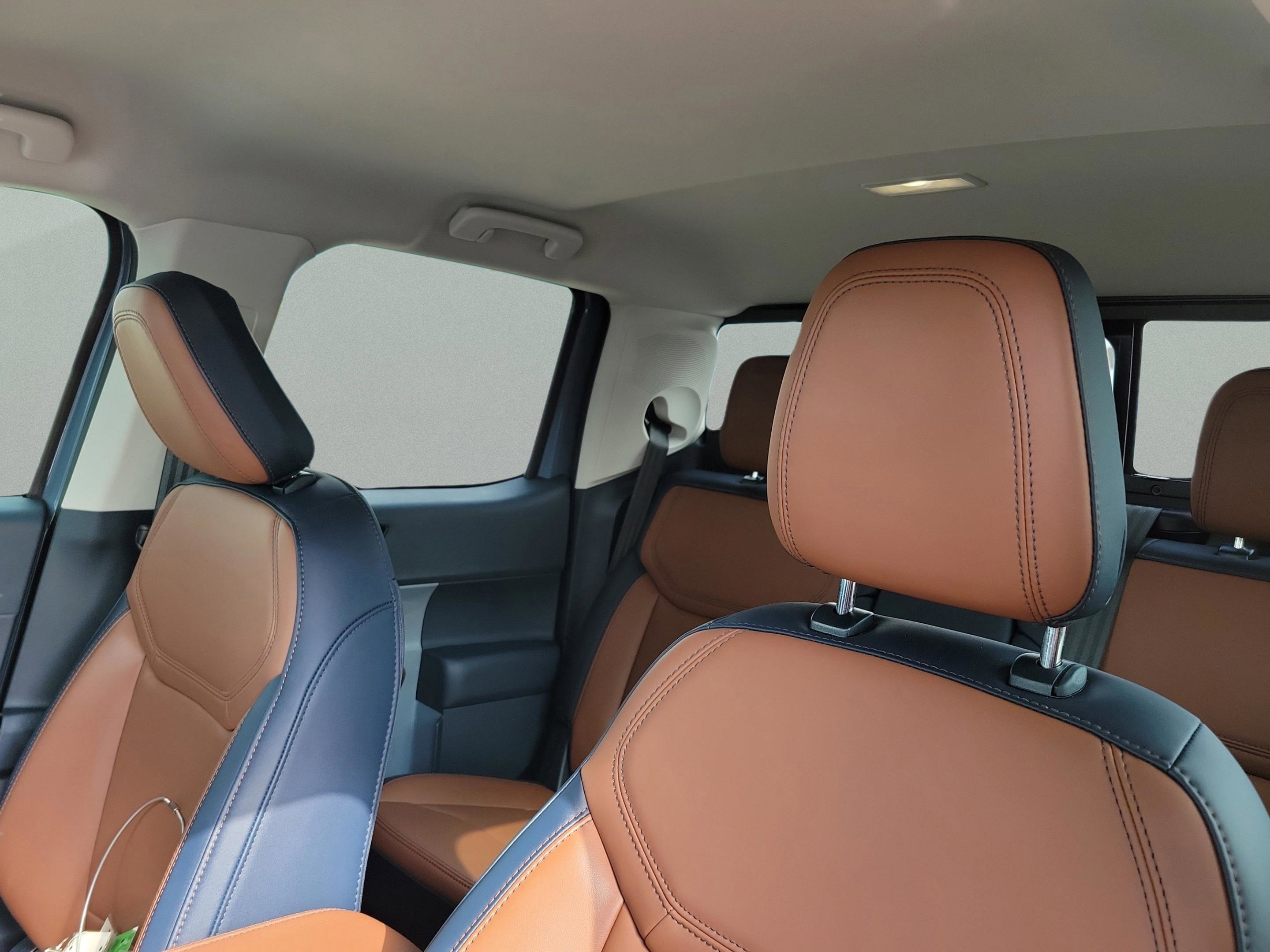 Certified 2024 Ford Maverick Lariat w/ 4K Tow Package image 12