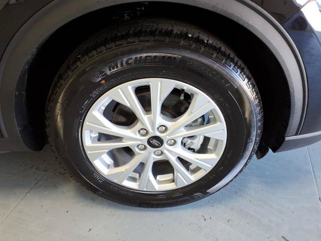 Certified 2025 Ford Escape Active w/ Tech Pack #1 FWD image 9