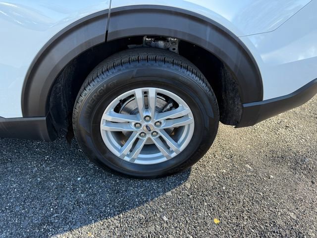 Certified 2022 Ford Explorer XLT w/ Equipment Group 202A image 29