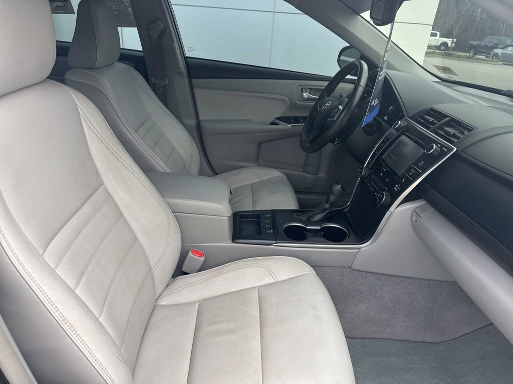 Used 2017 Toyota Camry XLE image 22