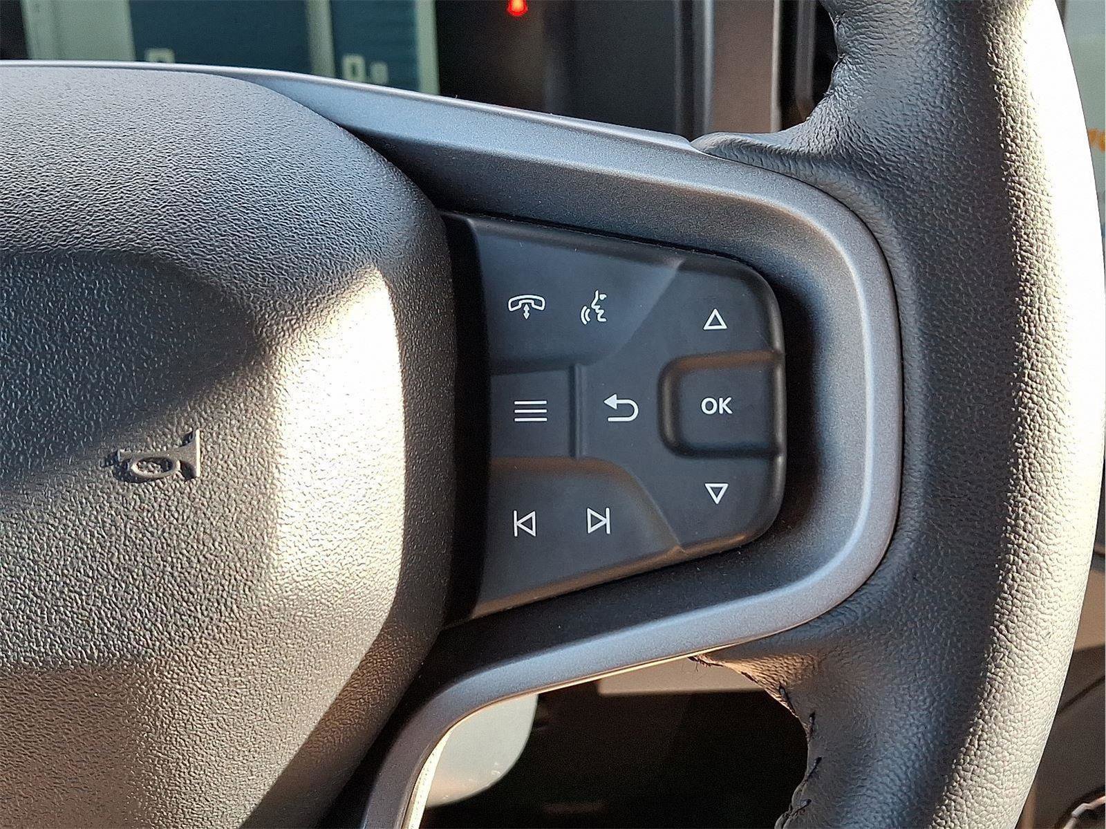 Certified 2024 Ford Bronco Black Diamond image 21