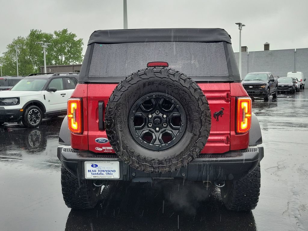 Certified 2025 Ford Bronco Badlands w/ Sasquatch Package AWD/4WD image 5