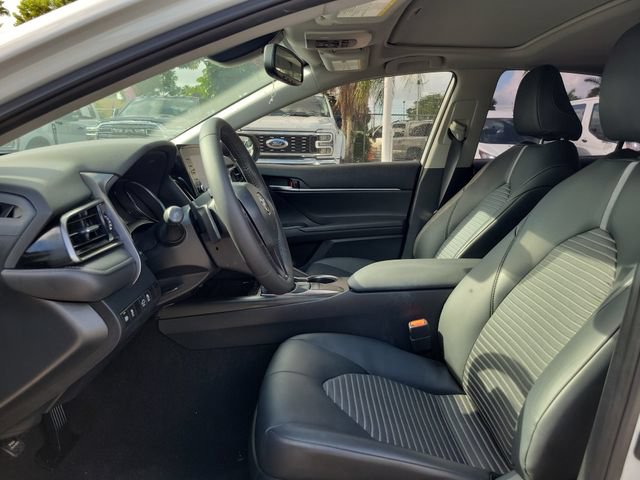 Used 2024 Toyota Camry SE w/ Convenience Package FWD image 18