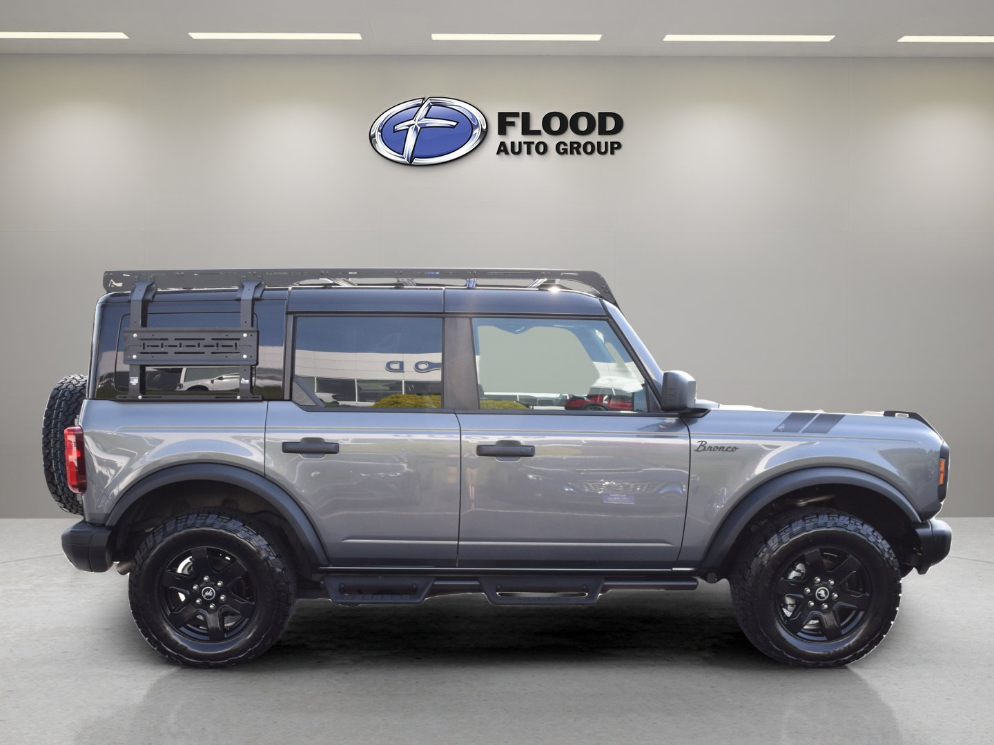 Certified 2024 Ford Bronco Black Diamond AWD/4WD image 3