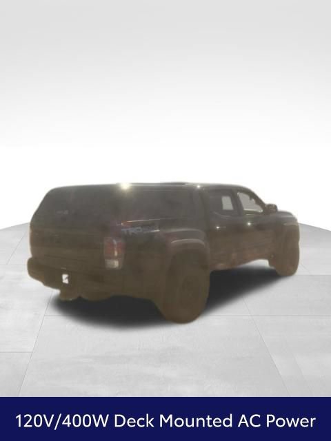 Used 2021 Toyota Tacoma TRD Off-Road w/ Technology Package AWD/4WD image 7
