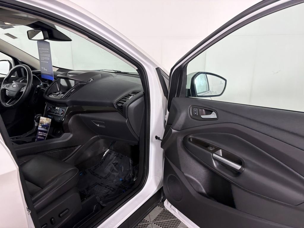 Certified 2017 Ford Escape Titanium w/ Equipment Group 301A image 36