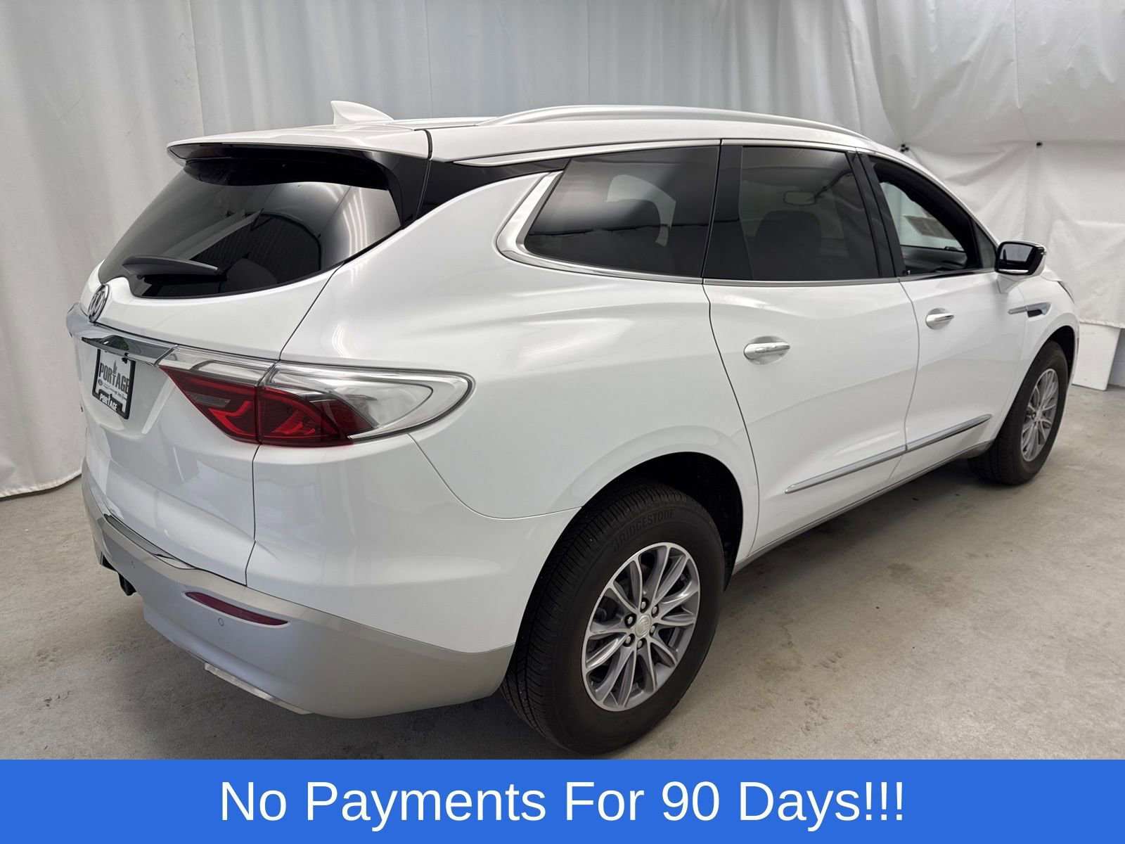 Used 2022 Buick Enclave Essence w/ Trailering Package, 5000 lbs. image 2