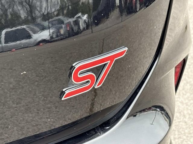 Certified 2024 Ford Edge ST w/ Equipment Group 401A image 12