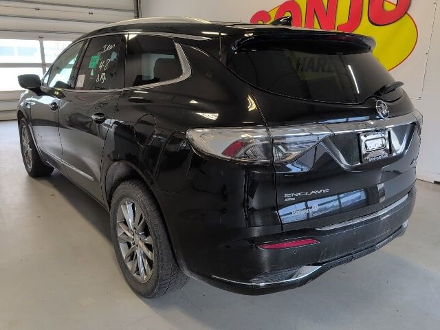Certified 2022 Buick Enclave Avenir w/ Avenir Technology Package AWD/4WD image 3