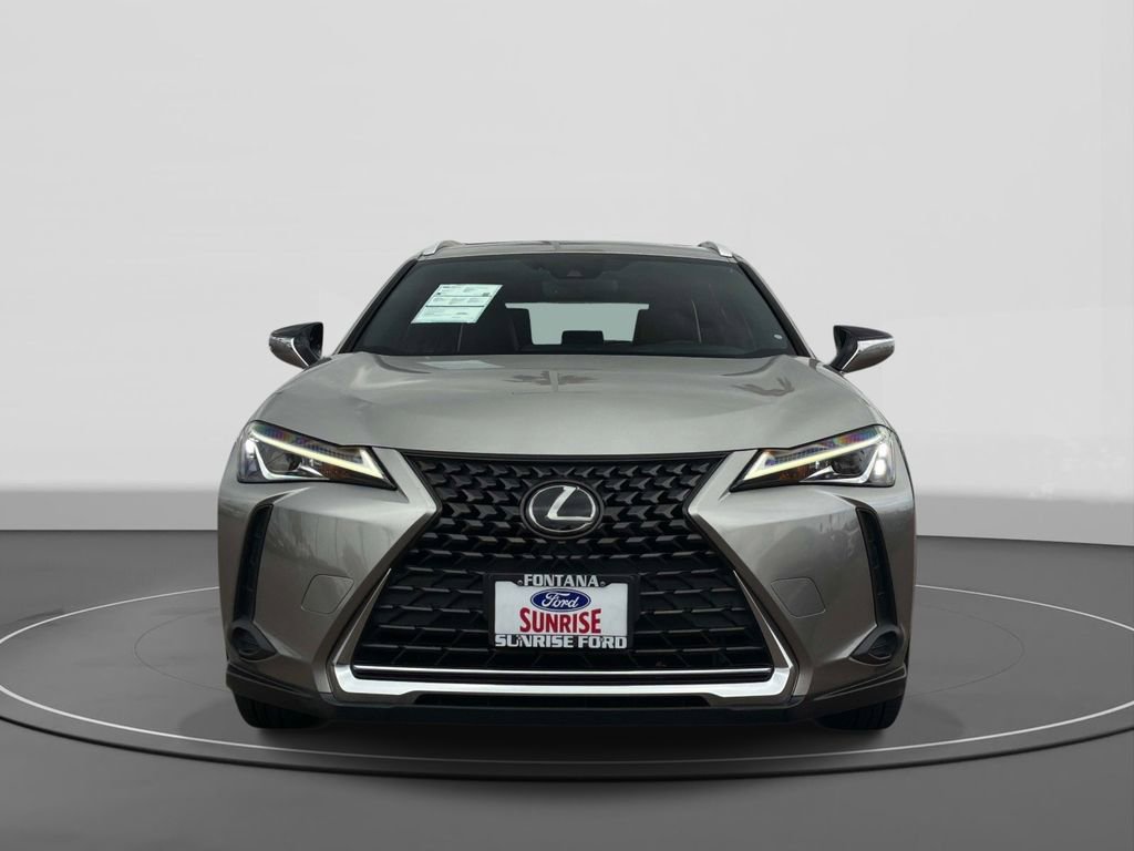 Used 2019 Lexus UX 200 w/ Premium Package FWD image 3