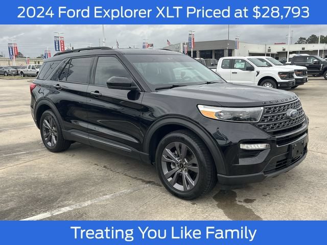 Certified 2024 Ford Explorer XLT w/ Equipment Group 202A RWD image 1