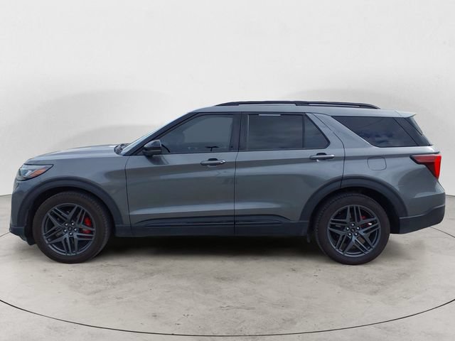 Certified 2025 Ford Explorer ST AWD/4WD image 2