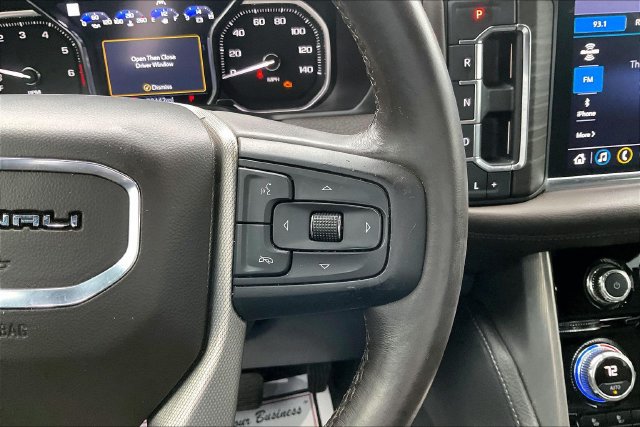 Used 2021 GMC Yukon Denali w/ Denali Premium Package RWD image 21