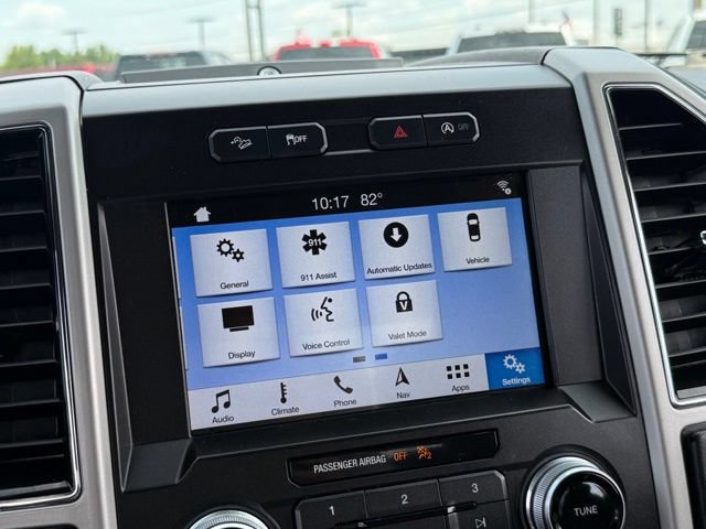 Certified 2019 Ford F150 Lariat w/ Equipment Group 502A Luxury AWD/4WD image 17