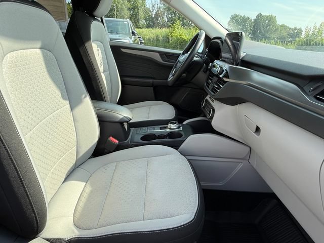 Certified 2024 Ford Escape Active AWD/4WD image 23