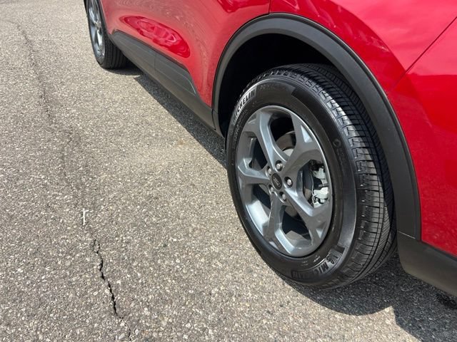 Certified 2025 Ford Escape ST-Line w/ Tech Pack #1 AWD/4WD image 24