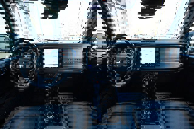 Certified 2025 Ford Bronco Badlands image 11