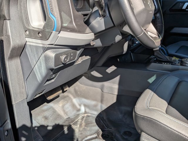 Certified 2022 Ford Bronco Black Diamond image 16