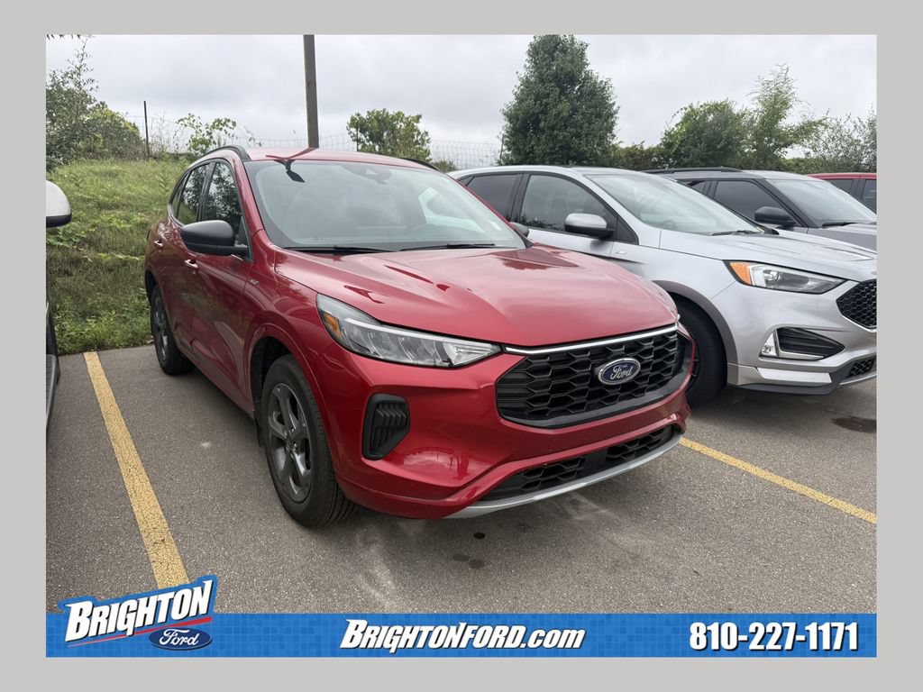 Certified 2024 Ford Escape ST-Line w/ Tech Pack #1 AWD/4WD image 1