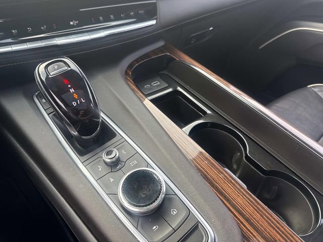 Used 2021 Cadillac Escalade Premium Luxury image 27